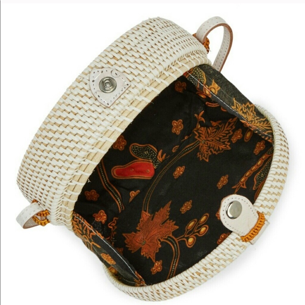 Handmade Ata Reed Round Crossbody - Picture 7 of 7